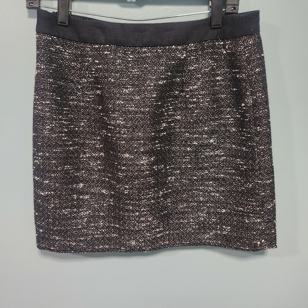 Banana Republic Black and White Tweed Mini Skirt Size 6